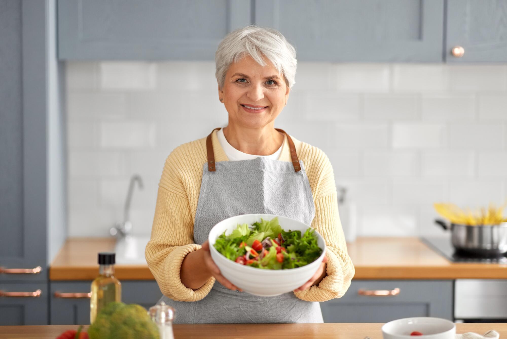 Diet and Neuroplasticity: Diet's Impact on Cognitive Health
